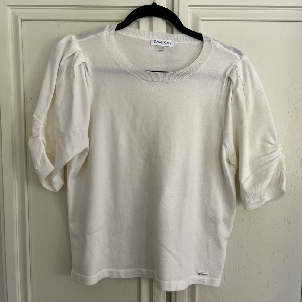 Calvin Klein Short Sleeve Cream Knit Sweater Size M